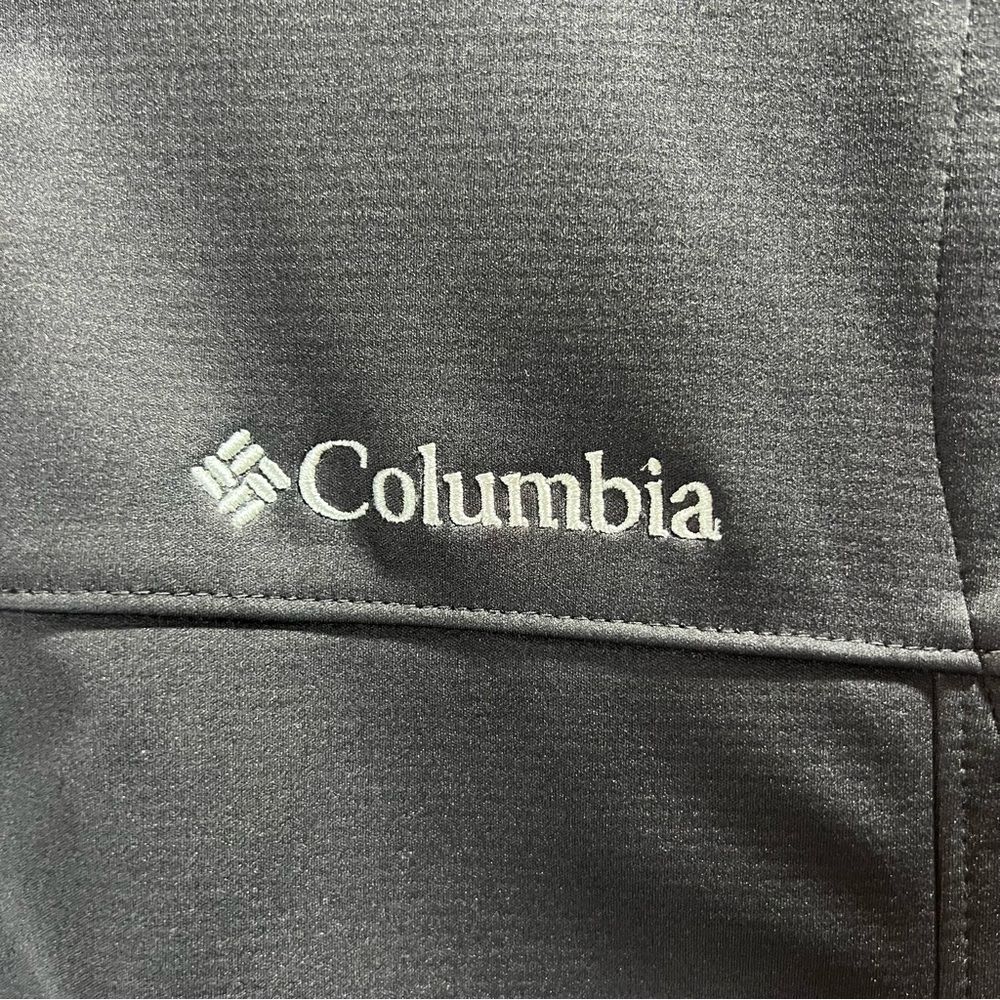 Columbia Men's Softshell Vest Black Size Small – Wind Resistant Zip Pockets - Picture 4 of 7